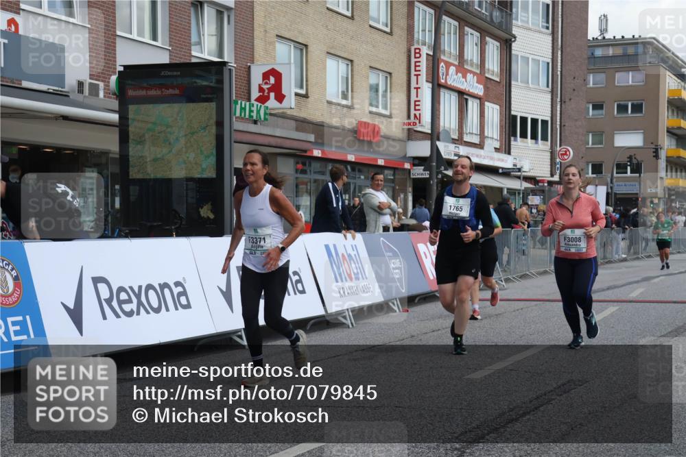 15.09.2024 - PSD Bank Halbmarathon Michael Strokosch http://msf.ph/oto/7079845 15.09.2024 12:24:14 Ziel 988, 1765, 1997, 2081, 2527, 3008, 3256, 3339, 3371, 3452, 3543 meine-sportfotos.de