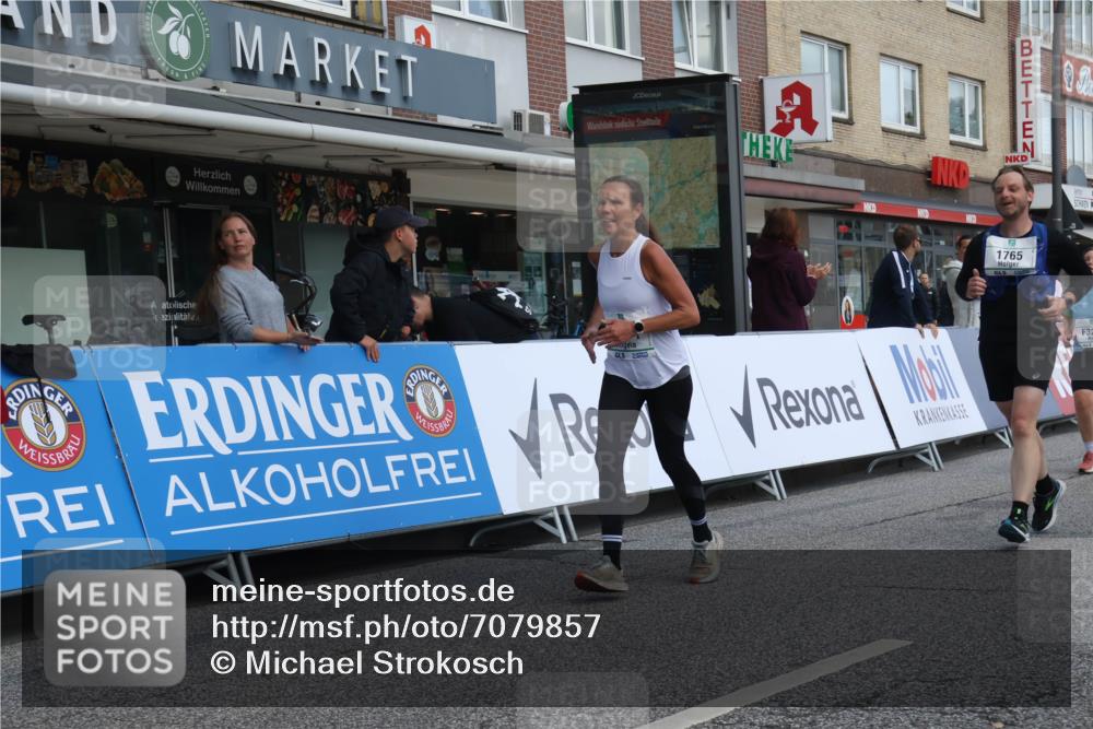 15.09.2024 - PSD Bank Halbmarathon Michael Strokosch http://msf.ph/oto/7079857 15.09.2024 12:24:15 Ziel 988, 1765, 1997, 2081, 2527, 3008, 3256, 3339, 3371, 3452, 3543 meine-sportfotos.de