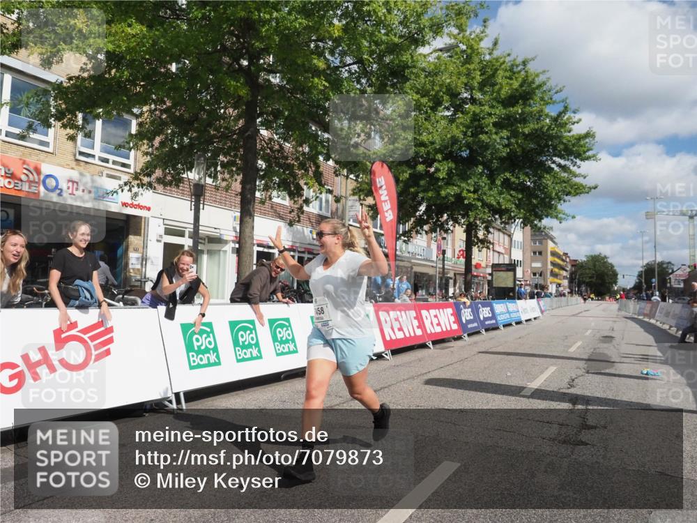 15.09.2024 - PSD Bank Halbmarathon Miley Keyser http://msf.ph/oto/7079873 15.09.2024 12:45:25 Ziel 3458 meine-sportfotos.de
