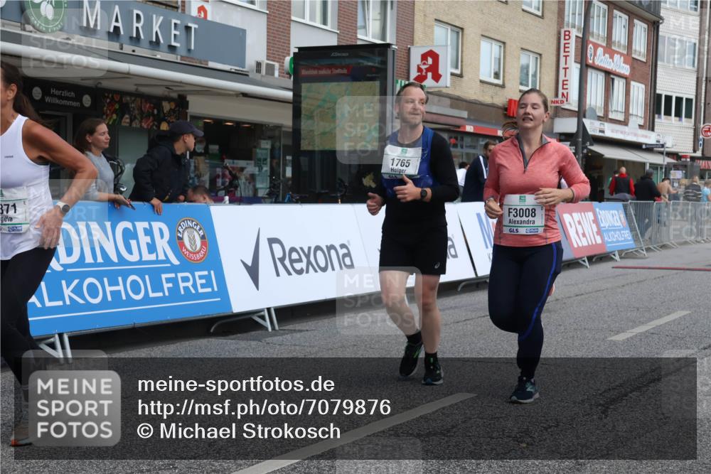 15.09.2024 - PSD Bank Halbmarathon Michael Strokosch http://msf.ph/oto/7079876 15.09.2024 12:24:16 Ziel 988, 1765, 1997, 2081, 2527, 3008, 3256, 3339, 3371, 3452, 3543 meine-sportfotos.de