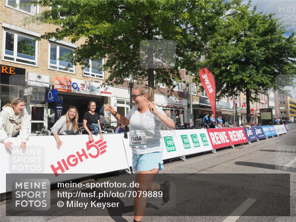 15.09.2024 - PSD Bank Halbmarathon Miley Keyser http://msf.ph/oto/7079889 15.09.2024 12:45:25 Ziel 3458 meine-sportfotos.de
