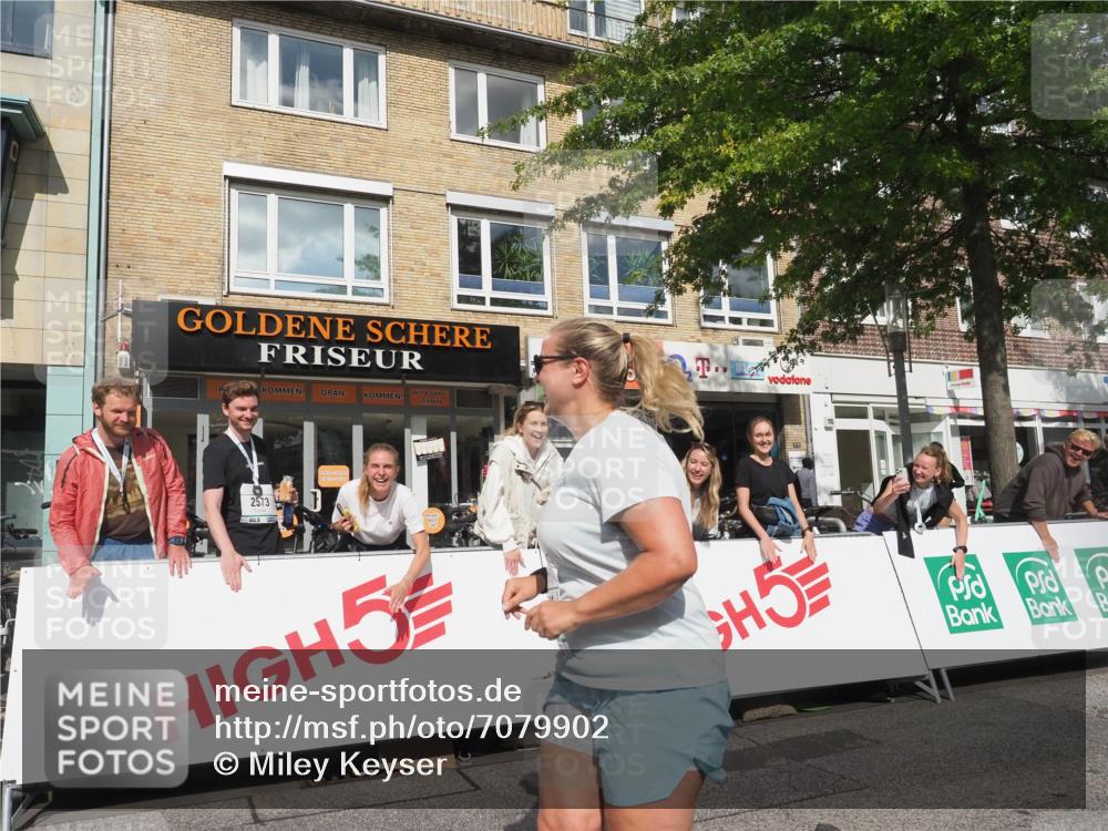 15.09.2024 - PSD Bank Halbmarathon Miley Keyser http://msf.ph/oto/7079902 15.09.2024 12:45:26 Ziel 3458 meine-sportfotos.de