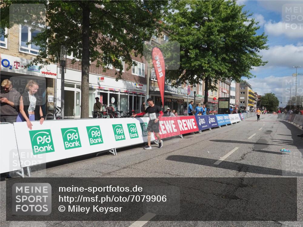 15.09.2024 - PSD Bank Halbmarathon Miley Keyser http://msf.ph/oto/7079906 15.09.2024 12:46:13 Ziel 3421 meine-sportfotos.de