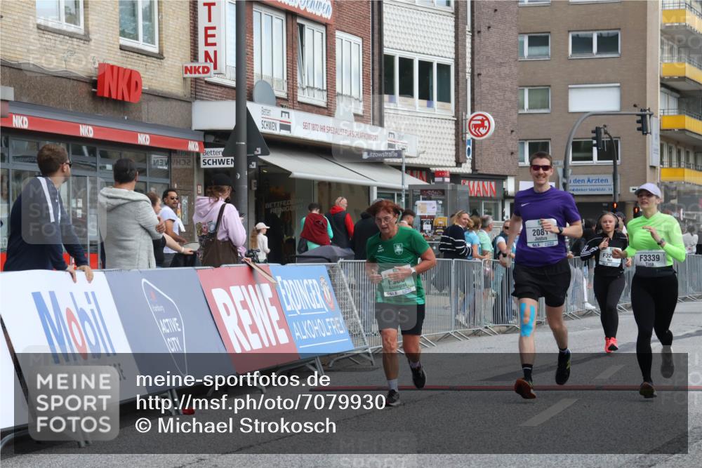 15.09.2024 - PSD Bank Halbmarathon Michael Strokosch http://msf.ph/oto/7079930 15.09.2024 12:24:21 Ziel 988, 1765, 1997, 2081, 2527, 3008, 3218, 3256, 3339, 3371 meine-sportfotos.de