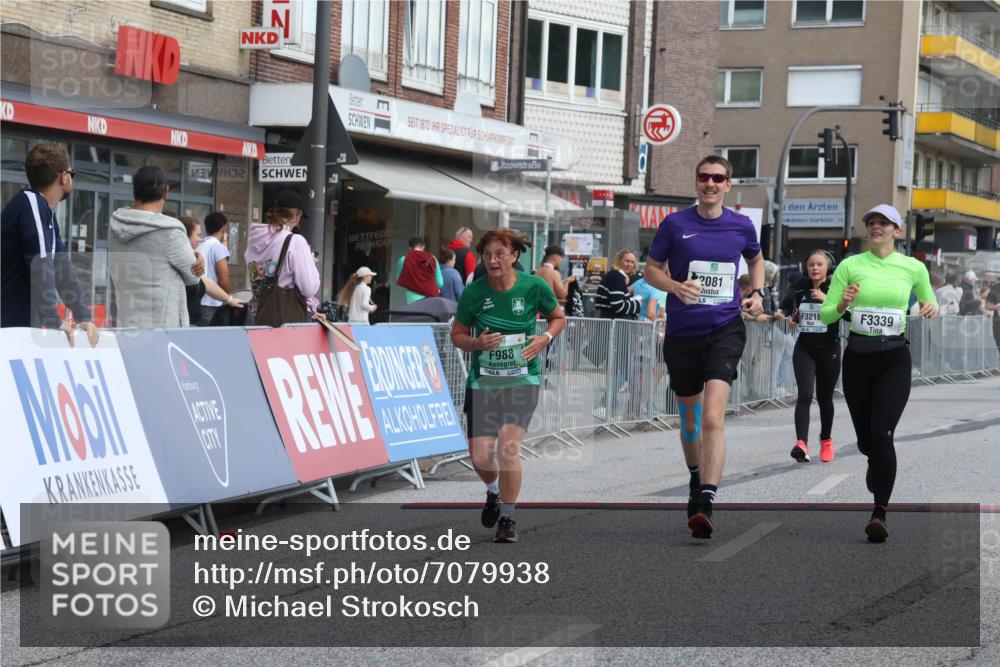 15.09.2024 - PSD Bank Halbmarathon Michael Strokosch http://msf.ph/oto/7079938 15.09.2024 12:24:22 Ziel 988, 1765, 1997, 2081, 3008, 3218, 3256, 3339, 3371 meine-sportfotos.de