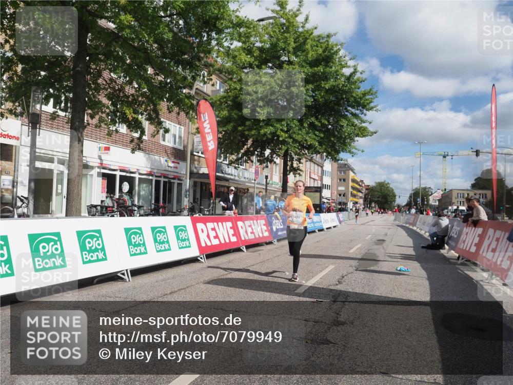 15.09.2024 - PSD Bank Halbmarathon Miley Keyser http://msf.ph/oto/7079949 15.09.2024 12:46:21 Ziel 3421 meine-sportfotos.de