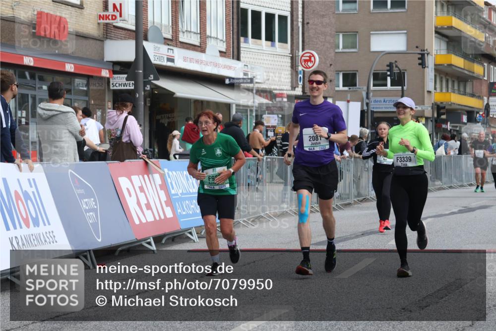 15.09.2024 - PSD Bank Halbmarathon Michael Strokosch http://msf.ph/oto/7079950 15.09.2024 12:24:22 Ziel 988, 1765, 1997, 2081, 3008, 3218, 3256, 3339, 3371 meine-sportfotos.de