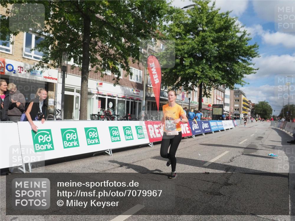 15.09.2024 - PSD Bank Halbmarathon Miley Keyser http://msf.ph/oto/7079967 15.09.2024 12:46:22 Ziel 3421 meine-sportfotos.de