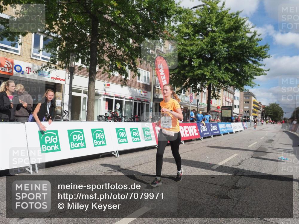 15.09.2024 - PSD Bank Halbmarathon Miley Keyser http://msf.ph/oto/7079971 15.09.2024 12:46:22 Ziel 3421 meine-sportfotos.de