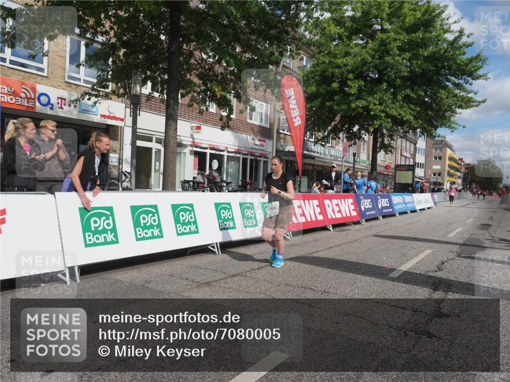 15.09.2024 - PSD Bank Halbmarathon Miley Keyser http://msf.ph/oto/7080005 15.09.2024 12:46:34 Ziel 1784, 3241 meine-sportfotos.de