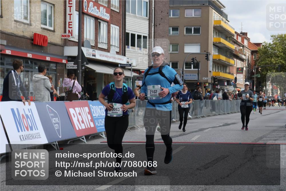 15.09.2024 - PSD Bank Halbmarathon Michael Strokosch http://msf.ph/oto/7080068 15.09.2024 12:24:32 Ziel 988, 2081, 2102, 2272, 3063, 3218, 3240, 3339, 3469 meine-sportfotos.de