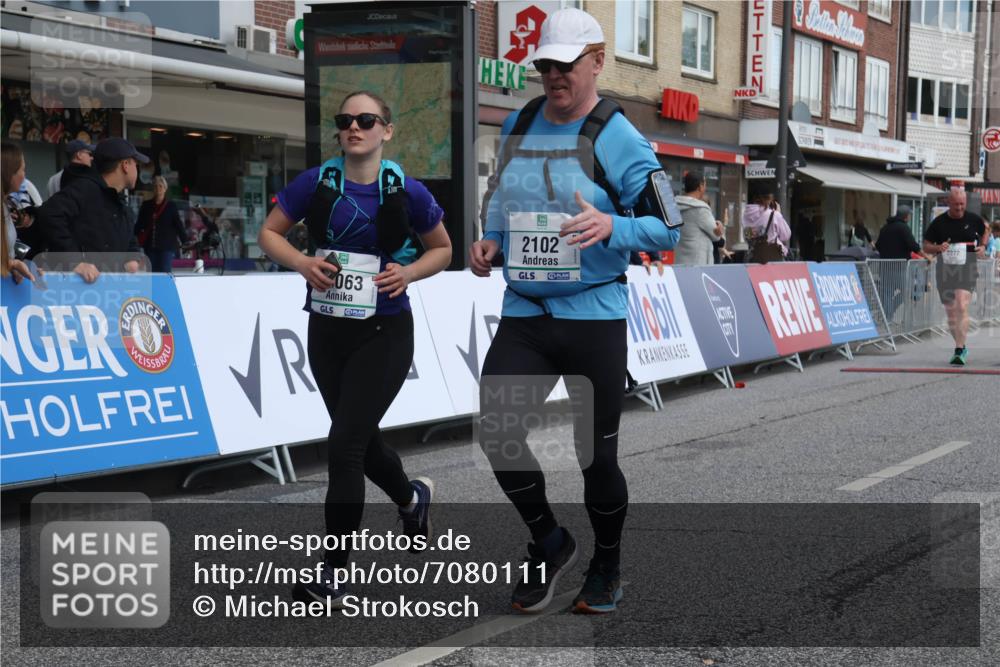 15.09.2024 - PSD Bank Halbmarathon Michael Strokosch http://msf.ph/oto/7080111 15.09.2024 12:24:34 Ziel 988, 2081, 2102, 2272, 3063, 3218, 3240, 3339, 3469 meine-sportfotos.de