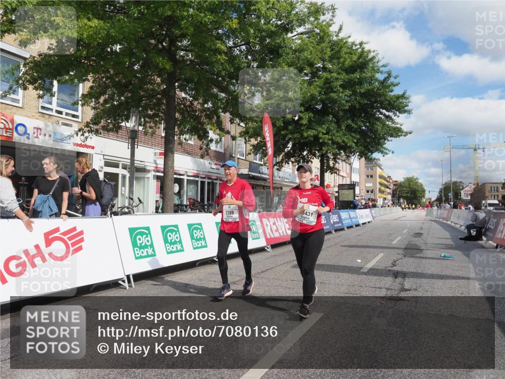15.09.2024 - PSD Bank Halbmarathon Miley Keyser http://msf.ph/oto/7080136 15.09.2024 12:47:08 Ziel 2389, 3431 meine-sportfotos.de