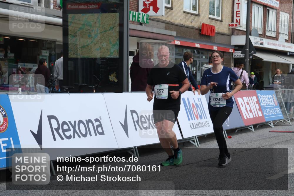 15.09.2024 - PSD Bank Halbmarathon Michael Strokosch http://msf.ph/oto/7080161 15.09.2024 12:24:37 Ziel 2102, 2272, 3063, 3218, 3240, 3469 meine-sportfotos.de