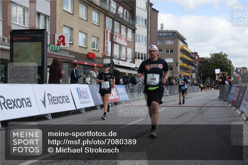 15.09.2024 - PSD Bank Halbmarathon Michael Strokosch http://msf.ph/oto/7080389 15.09.2024 12:25:00 Ziel 793, 1409, 2255, 2336, 2771, 3101, 3298 meine-sportfotos.de