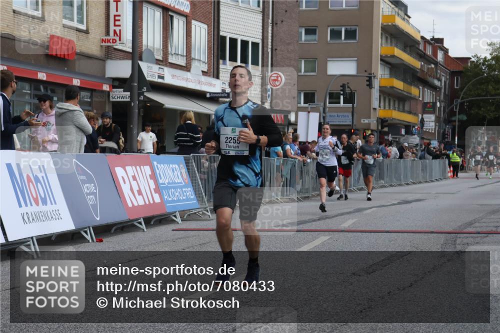 15.09.2024 - PSD Bank Halbmarathon Michael Strokosch http://msf.ph/oto/7080433 15.09.2024 12:25:03 Ziel 1409, 2255, 2771, 3101, 3298 meine-sportfotos.de
