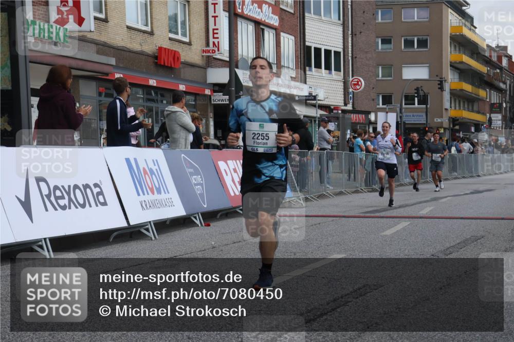 15.09.2024 - PSD Bank Halbmarathon Michael Strokosch http://msf.ph/oto/7080450 15.09.2024 12:25:04 Ziel 1409, 2239, 2255, 2267, 2771, 3101, 3298 meine-sportfotos.de