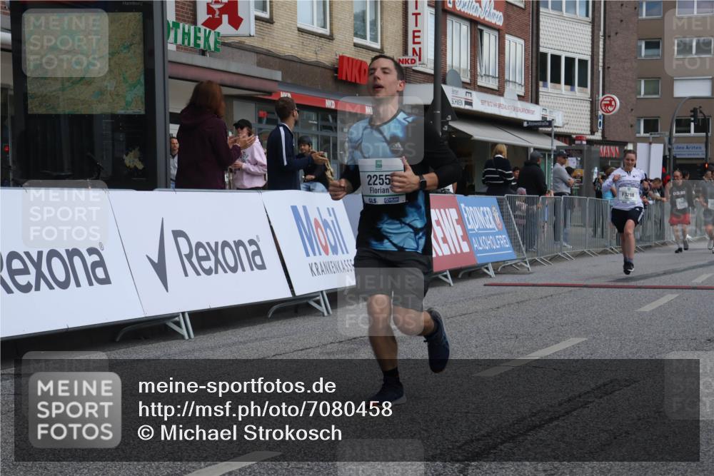 15.09.2024 - PSD Bank Halbmarathon Michael Strokosch http://msf.ph/oto/7080458 15.09.2024 12:25:04 Ziel 1409, 2239, 2255, 2267, 2771, 3101, 3298 meine-sportfotos.de