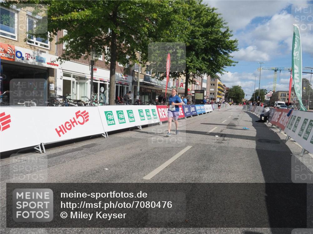 15.09.2024 - PSD Bank Halbmarathon Miley Keyser http://msf.ph/oto/7080476 15.09.2024 12:50:17 Ziel 3365 meine-sportfotos.de