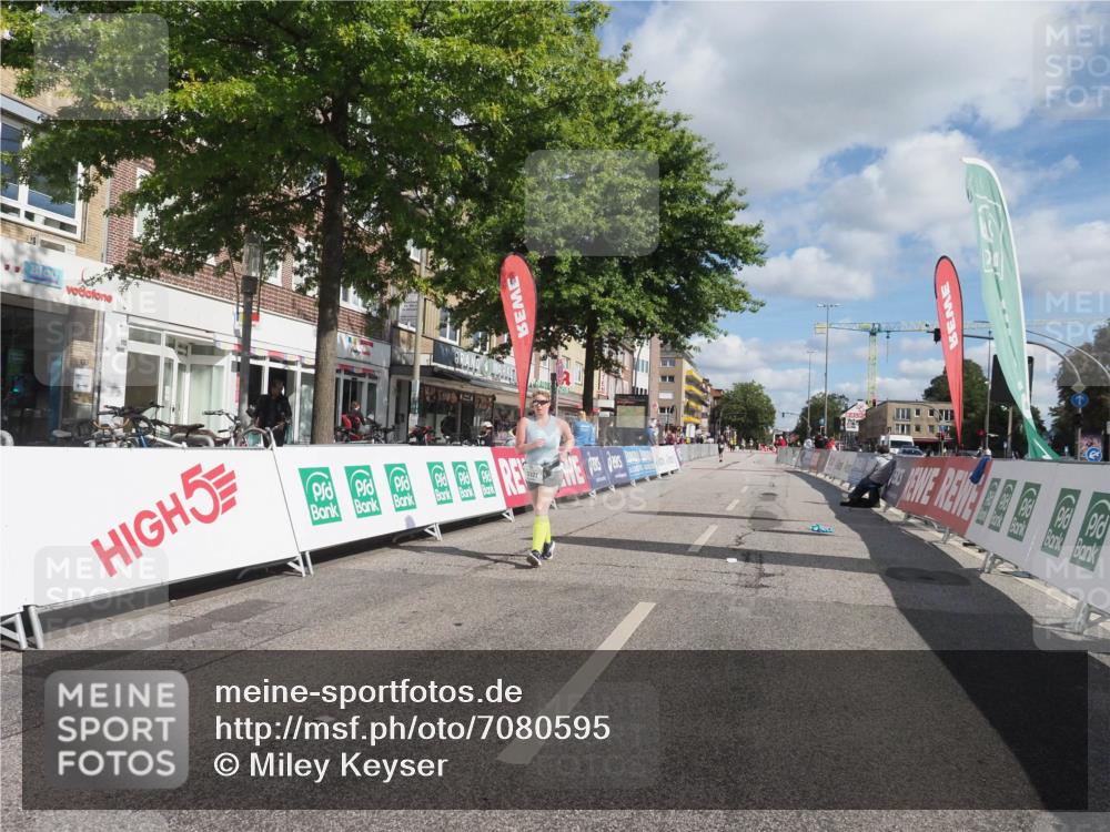 15.09.2024 - PSD Bank Halbmarathon Miley Keyser http://msf.ph/oto/7080595 15.09.2024 12:50:45 Ziel 3322 meine-sportfotos.de