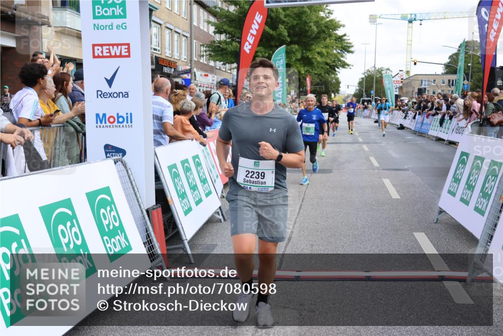 15.09.2024 - PSD Bank Halbmarathon Strokosch-Dieckow http://msf.ph/oto/7080598 15.09.2024 12:25:43 Ziel 1841, 2239, 2267, 2386, 2442 meine-sportfotos.de