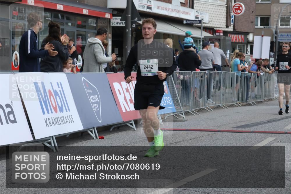 15.09.2024 - PSD Bank Halbmarathon Michael Strokosch http://msf.ph/oto/7080619 15.09.2024 12:25:25 Ziel 1153, 2250, 2442, 3283 meine-sportfotos.de
