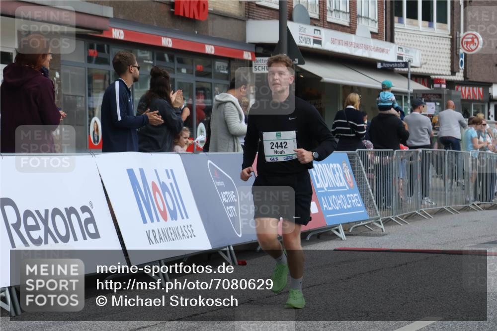 15.09.2024 - PSD Bank Halbmarathon Michael Strokosch http://msf.ph/oto/7080629 15.09.2024 12:25:25 Ziel 1153, 2250, 2442, 3283 meine-sportfotos.de