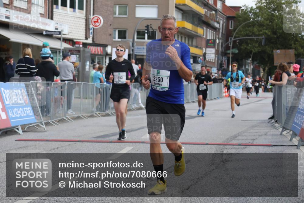 15.09.2024 - PSD Bank Halbmarathon Michael Strokosch http://msf.ph/oto/7080666 15.09.2024 12:25:28 Ziel 1153, 1841, 2250, 2386, 2442, 3283 meine-sportfotos.de