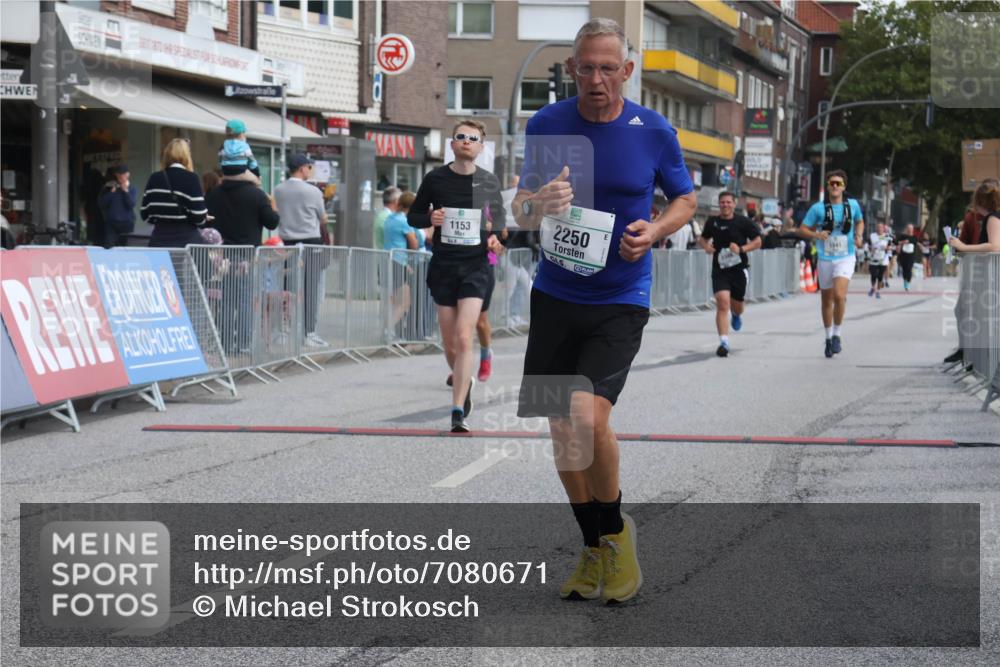 15.09.2024 - PSD Bank Halbmarathon Michael Strokosch http://msf.ph/oto/7080671 15.09.2024 12:25:29 Ziel 1153, 1841, 2250, 2386, 2442, 3283 meine-sportfotos.de