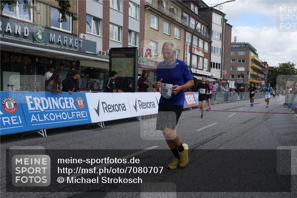 15.09.2024 - PSD Bank Halbmarathon Michael Strokosch http://msf.ph/oto/7080707 15.09.2024 12:25:31 Ziel 1153, 1841, 2250, 2386, 2442, 3283 meine-sportfotos.de