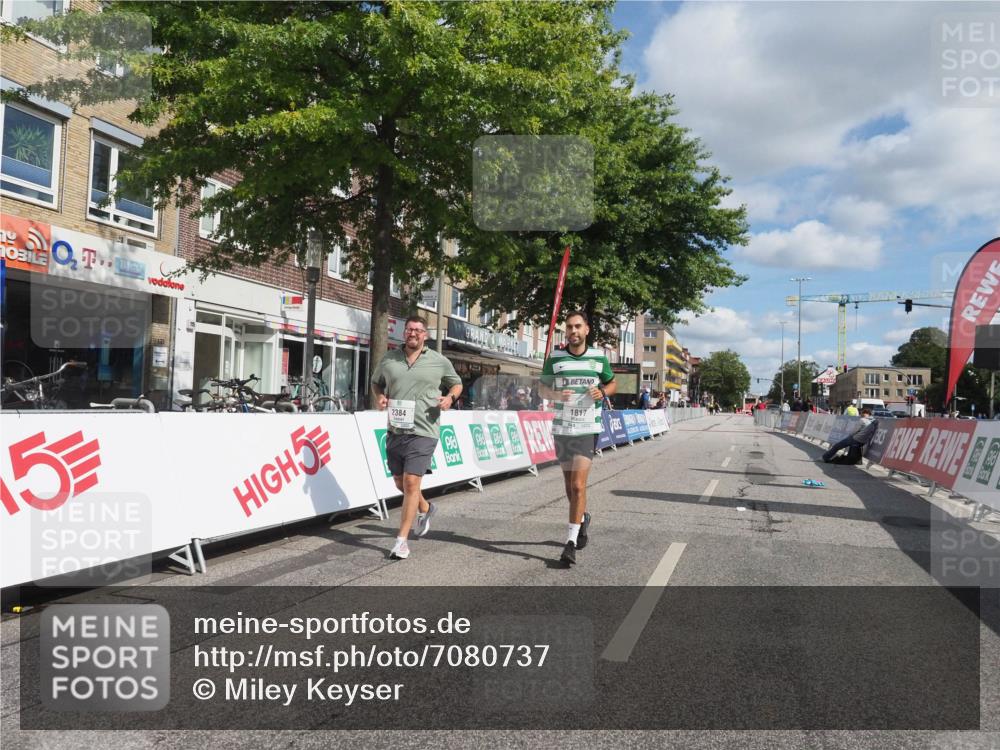15.09.2024 - PSD Bank Halbmarathon Miley Keyser http://msf.ph/oto/7080737 15.09.2024 12:51:27 Ziel 1817, 2384 meine-sportfotos.de