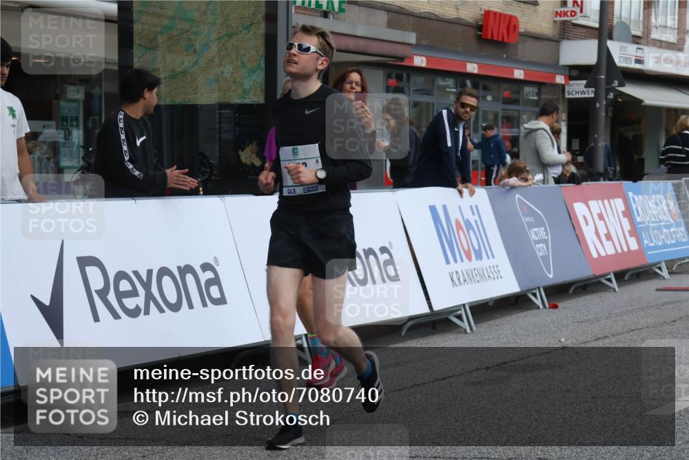 15.09.2024 - PSD Bank Halbmarathon Michael Strokosch http://msf.ph/oto/7080740 15.09.2024 12:25:34 Ziel 1153, 1841, 2250, 2386, 2442, 3283 meine-sportfotos.de