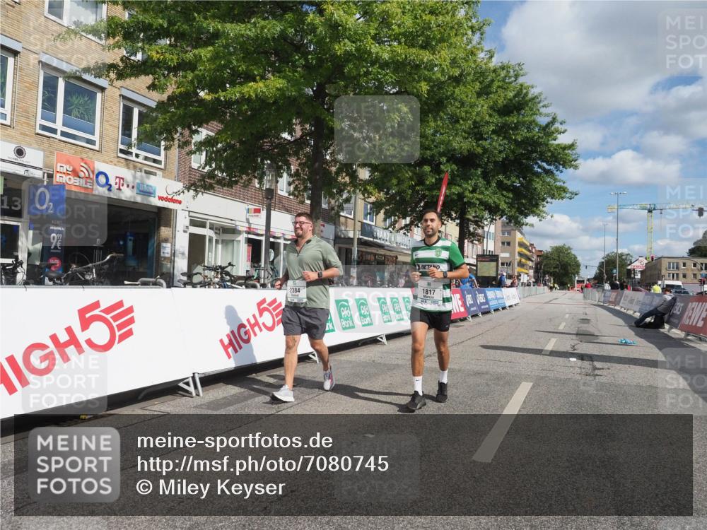 15.09.2024 - PSD Bank Halbmarathon Miley Keyser http://msf.ph/oto/7080745 15.09.2024 12:51:27 Ziel 1817, 2384 meine-sportfotos.de