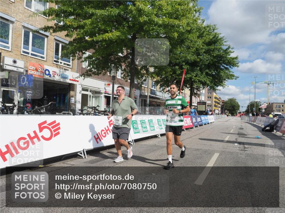15.09.2024 - PSD Bank Halbmarathon Miley Keyser http://msf.ph/oto/7080750 15.09.2024 12:51:27 Ziel 1817, 2384 meine-sportfotos.de