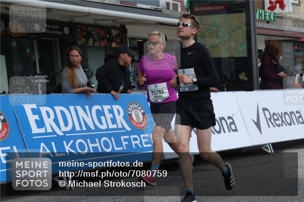 15.09.2024 - PSD Bank Halbmarathon Michael Strokosch http://msf.ph/oto/7080759 15.09.2024 12:25:34 Ziel 1153, 1841, 2250, 2386, 2442, 3283 meine-sportfotos.de
