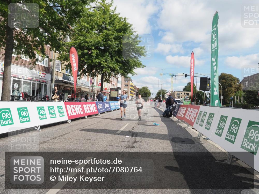 15.09.2024 - PSD Bank Halbmarathon Miley Keyser http://msf.ph/oto/7080764 15.09.2024 12:53:02 Ziel 3252, 3406 meine-sportfotos.de