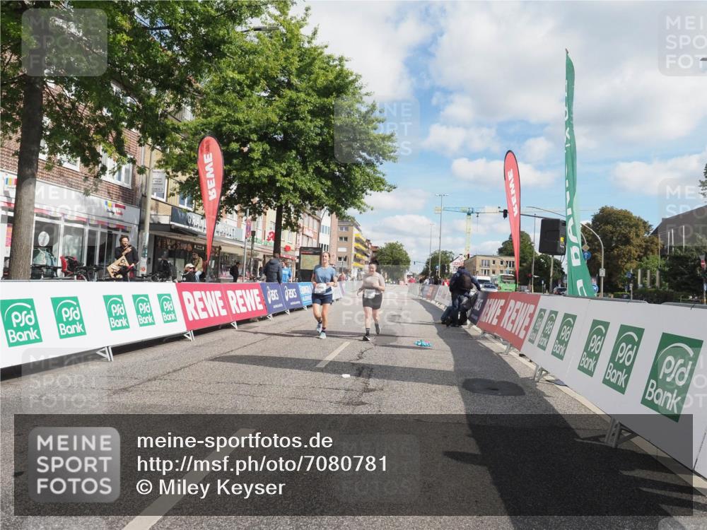 15.09.2024 - PSD Bank Halbmarathon Miley Keyser http://msf.ph/oto/7080781 15.09.2024 12:53:03 Ziel 3252, 3406 meine-sportfotos.de