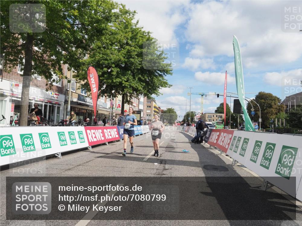 15.09.2024 - PSD Bank Halbmarathon Miley Keyser http://msf.ph/oto/7080799 15.09.2024 12:53:04 Ziel 3252, 3406 meine-sportfotos.de