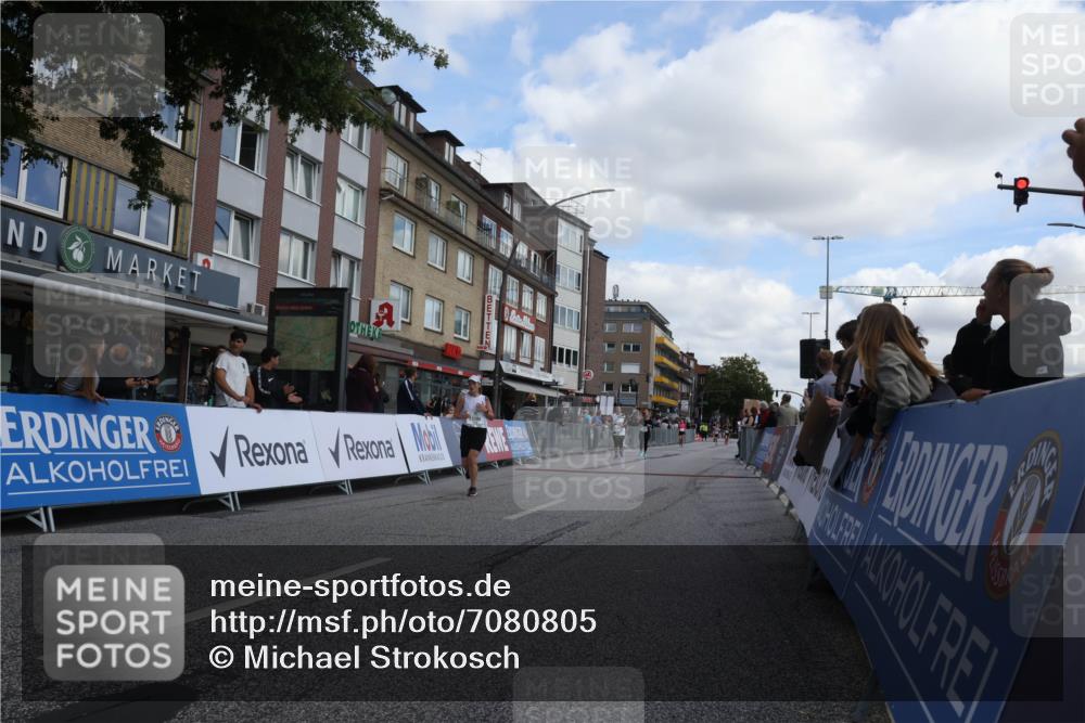 15.09.2024 - PSD Bank Halbmarathon Michael Strokosch http://msf.ph/oto/7080805 15.09.2024 12:25:48 Ziel 3226, 3239, 3281, 3286 meine-sportfotos.de