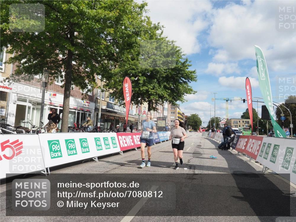 15.09.2024 - PSD Bank Halbmarathon Miley Keyser http://msf.ph/oto/7080812 15.09.2024 12:53:04 Ziel 3252, 3406 meine-sportfotos.de