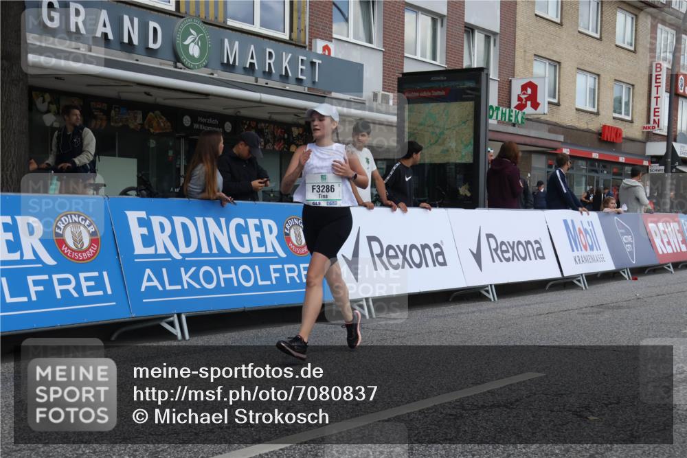 15.09.2024 - PSD Bank Halbmarathon Michael Strokosch http://msf.ph/oto/7080837 15.09.2024 12:25:50 Ziel 3226, 3239, 3281, 3286 meine-sportfotos.de