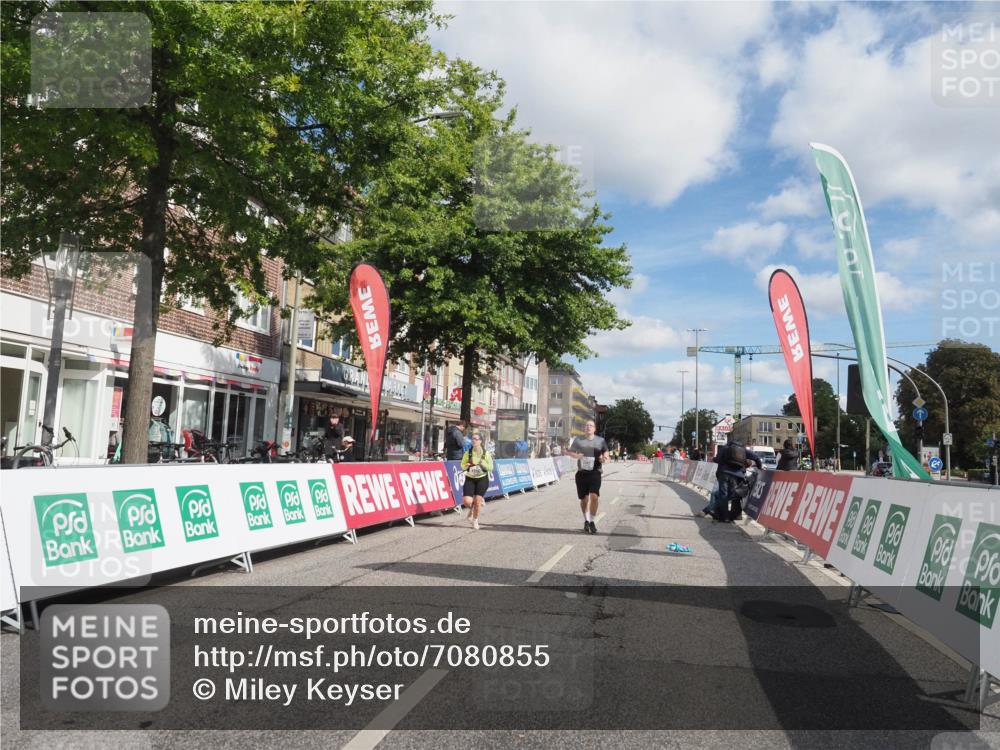 15.09.2024 - PSD Bank Halbmarathon Miley Keyser http://msf.ph/oto/7080855 15.09.2024 12:54:07 Ziel 2382, 2893 meine-sportfotos.de