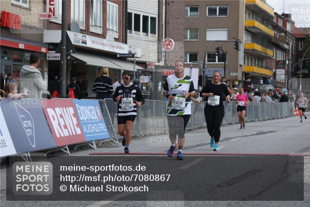 15.09.2024 - PSD Bank Halbmarathon Michael Strokosch http://msf.ph/oto/7080867 15.09.2024 12:25:52 Ziel 3226, 3239, 3281, 3286 meine-sportfotos.de