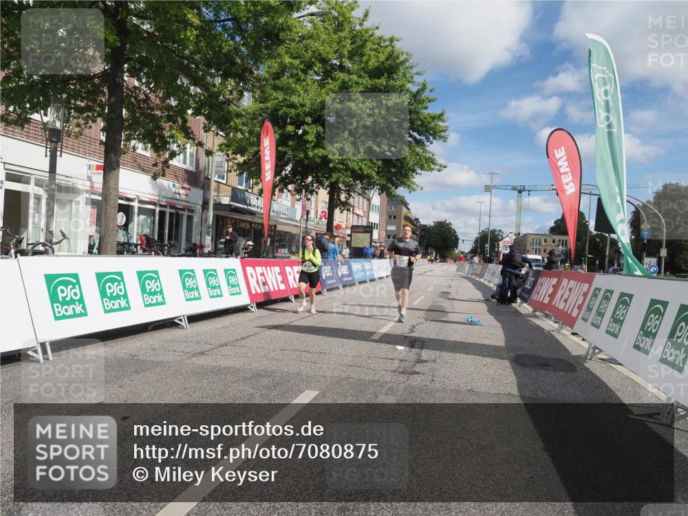 15.09.2024 - PSD Bank Halbmarathon Miley Keyser http://msf.ph/oto/7080875 15.09.2024 12:54:08 Ziel 2382, 2893 meine-sportfotos.de