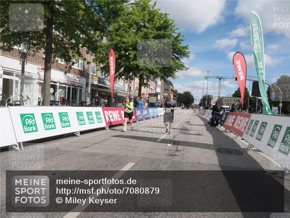 15.09.2024 - PSD Bank Halbmarathon Miley Keyser http://msf.ph/oto/7080879 15.09.2024 12:54:08 Ziel 2382, 2893 meine-sportfotos.de