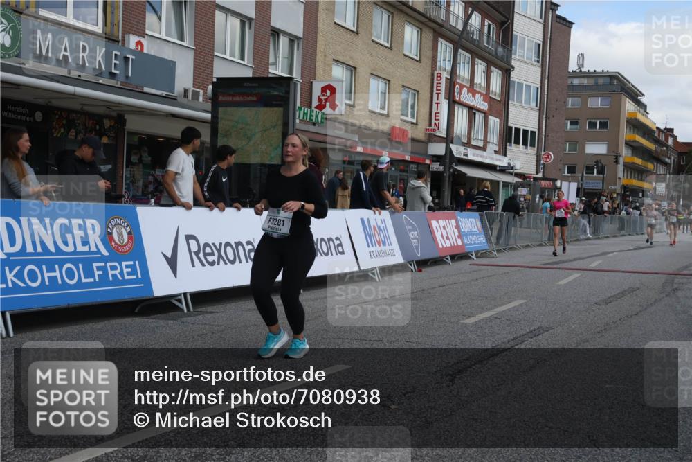 15.09.2024 - PSD Bank Halbmarathon Michael Strokosch http://msf.ph/oto/7080938 15.09.2024 12:25:58 Ziel 3156, 3157, 3226, 3239, 3281, 3286, 3413 meine-sportfotos.de