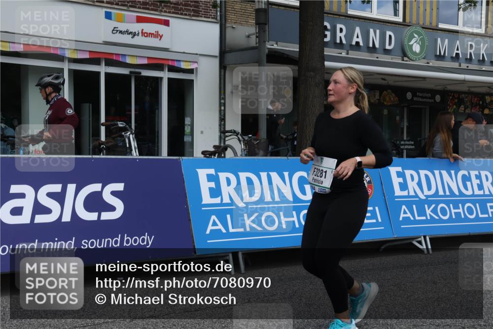 15.09.2024 - PSD Bank Halbmarathon Michael Strokosch http://msf.ph/oto/7080970 15.09.2024 12:25:59 Ziel 3156, 3157, 3226, 3239, 3281, 3286, 3413 meine-sportfotos.de