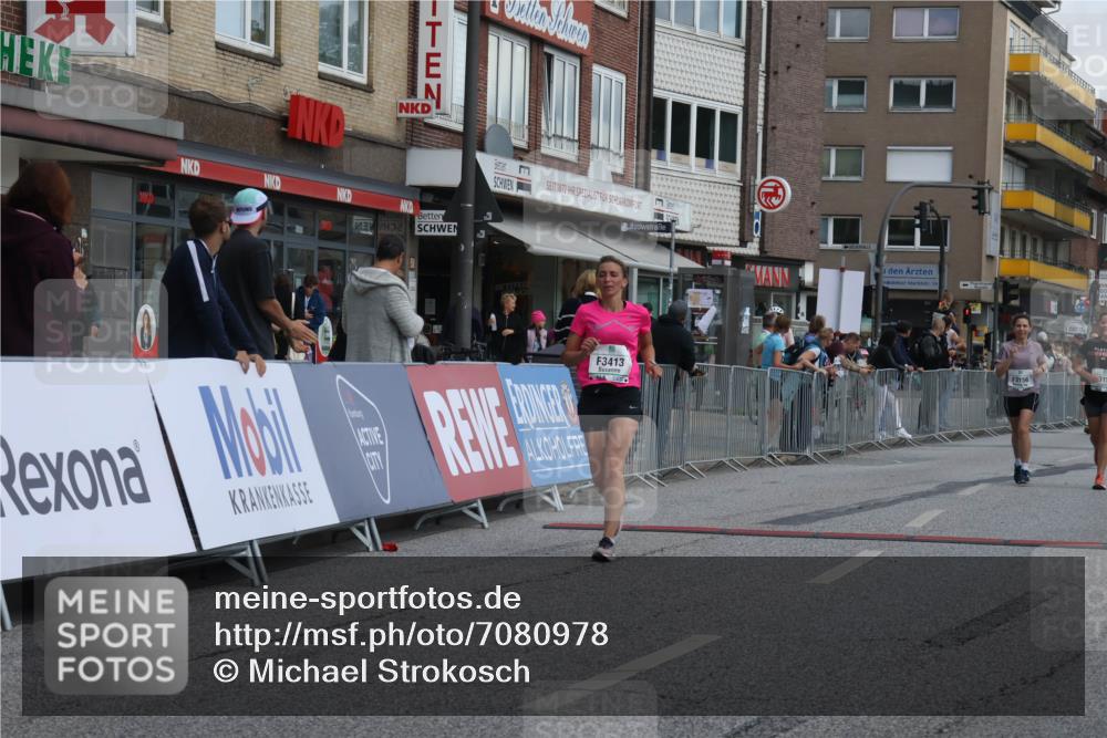 15.09.2024 - PSD Bank Halbmarathon Michael Strokosch http://msf.ph/oto/7080978 15.09.2024 12:26:01 Ziel 3156, 3157, 3226, 3239, 3281, 3413 meine-sportfotos.de