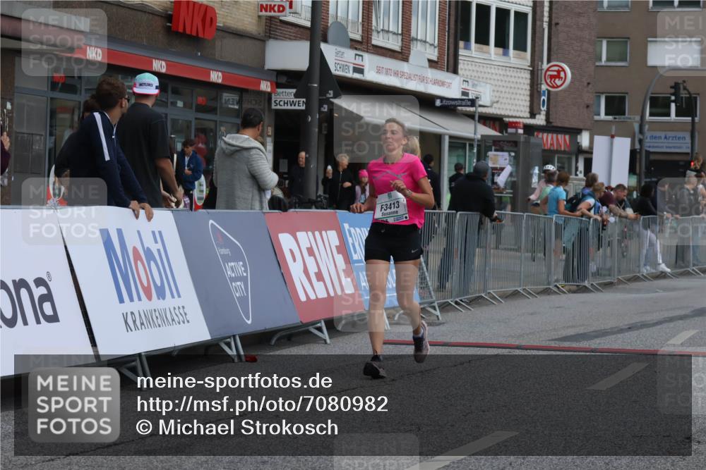 15.09.2024 - PSD Bank Halbmarathon Michael Strokosch http://msf.ph/oto/7080982 15.09.2024 12:26:02 Ziel 3156, 3157, 3226, 3239, 3281, 3413 meine-sportfotos.de