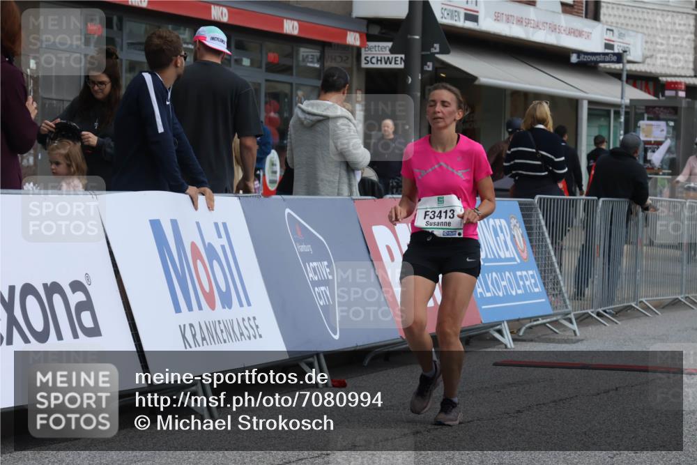 15.09.2024 - PSD Bank Halbmarathon Michael Strokosch http://msf.ph/oto/7080994 15.09.2024 12:26:02 Ziel 3156, 3157, 3226, 3239, 3281, 3413 meine-sportfotos.de